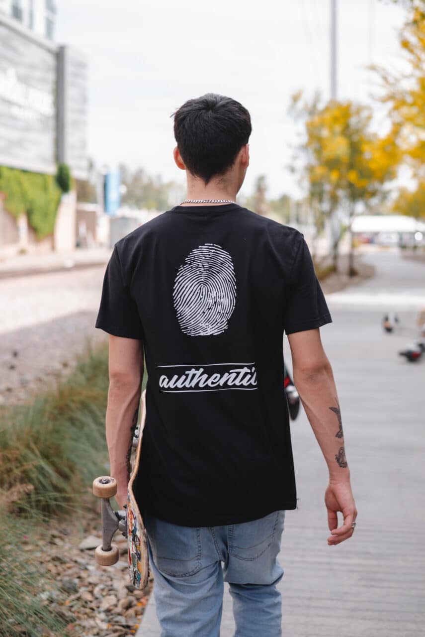 authentic graphic t black